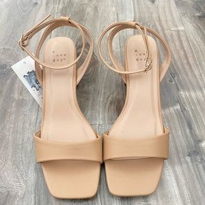 creamish tanish block heels
